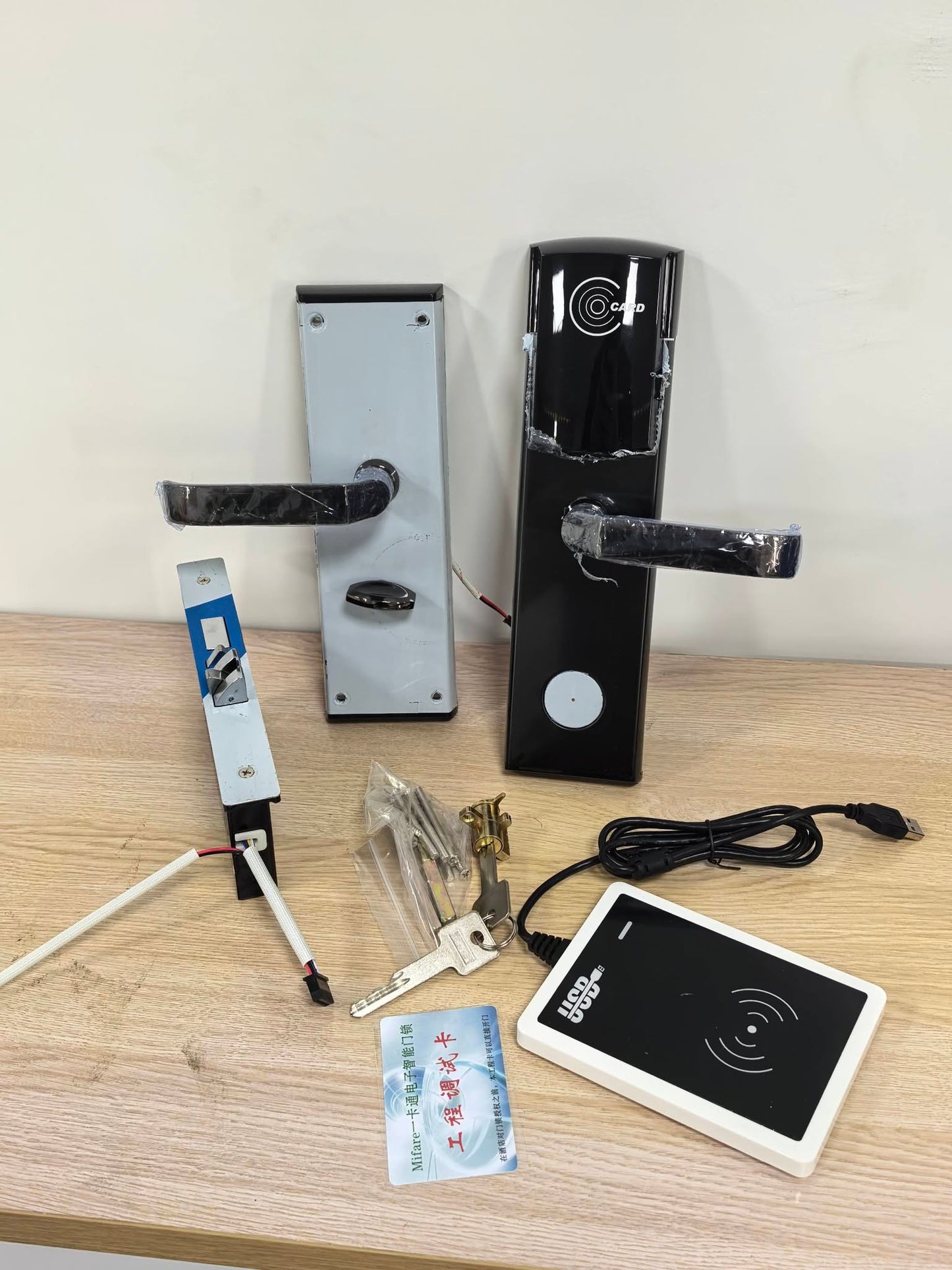 MH002 RFID Smart Door Lock